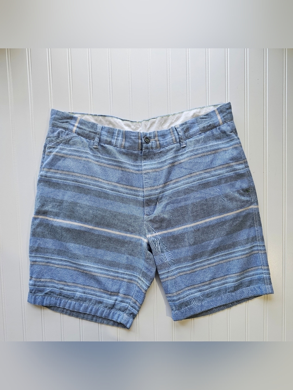Tommy Bahama Blue Tan Striped Cotton Flat Front Shorts Men's Size 38